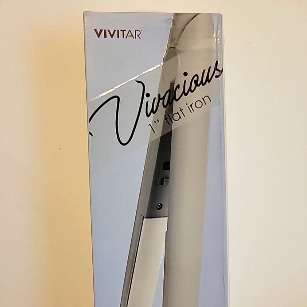 VIVITAR | Vivacious 1” Flat Hair Iron | SMOOTH GLIDE PLATES